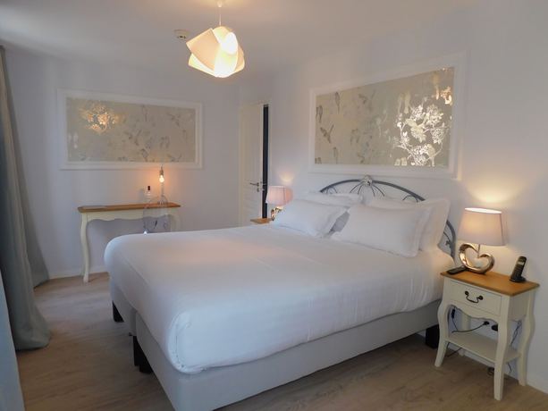 Imagen de la habitación del Hotel Restaurant des Augustins. Foto 15