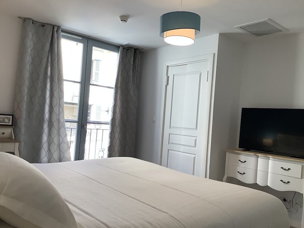 Imagen de la habitación del Hotel Restaurant des Augustins. Foto 17