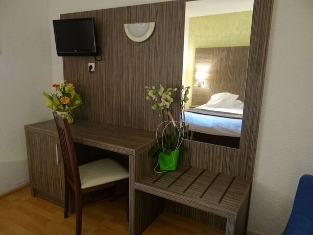 Imagen general del Hotel Restaurant des Thermes, Castera-Verduzan. Foto 10