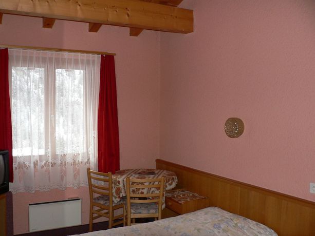 Imagen de la habitación del Hotel Restaurant du Cr&ecirc;t. Foto 16