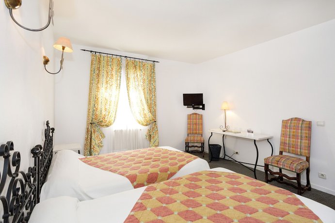 Imagen de la habitación del Hotel Restaurant du Midi. Foto 7