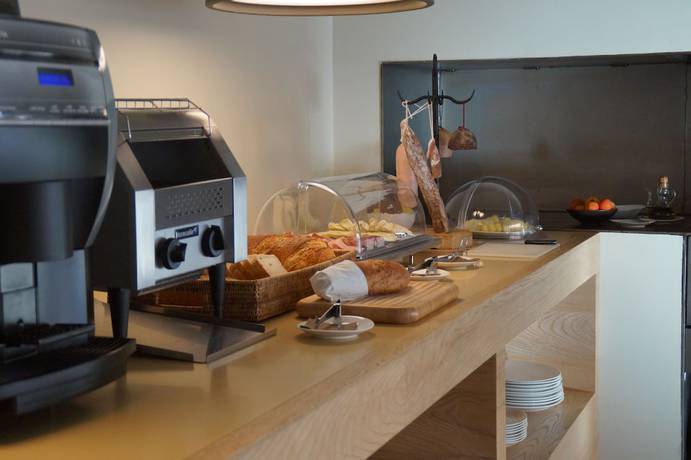 Imagen del bar/restaurante del Hotel Restaurant el Molí. Foto 2