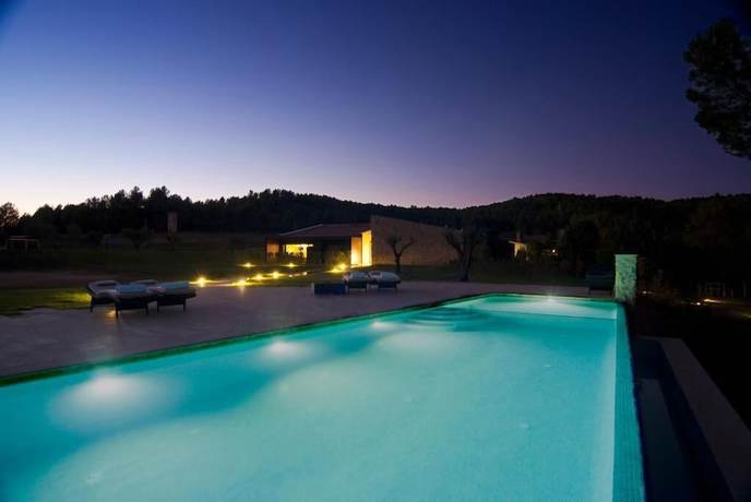 Imagen de la piscina del Hotel Restaurant el Molí. Foto 19