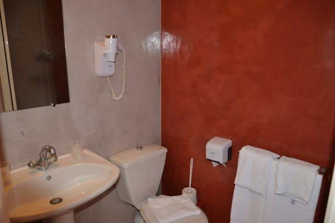 Imagen de la habitación del Hotel Restaurant le Bellevue, Propriano. Foto 10