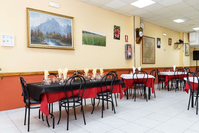 Imagen del bar/restaurante del Hotel Restaurante Altabella. Foto 7