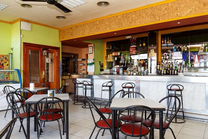 Imagen del bar/restaurante del Hotel Restaurante Altabella. Foto 9