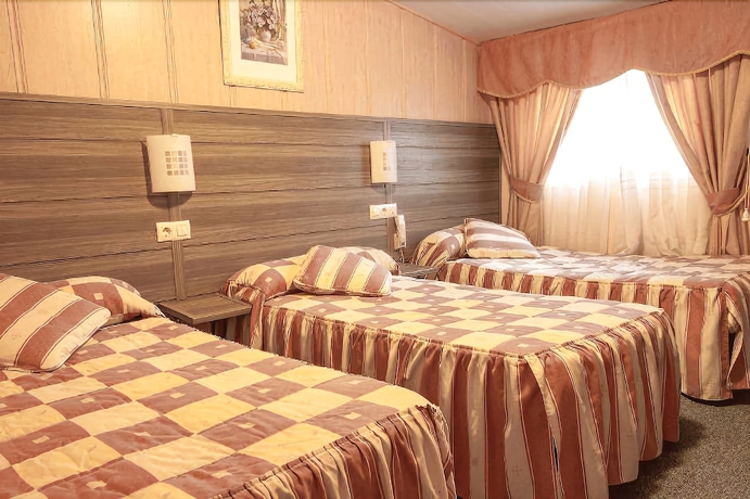 Imagen de la habitación del Hotel Restaurante América. Foto 12