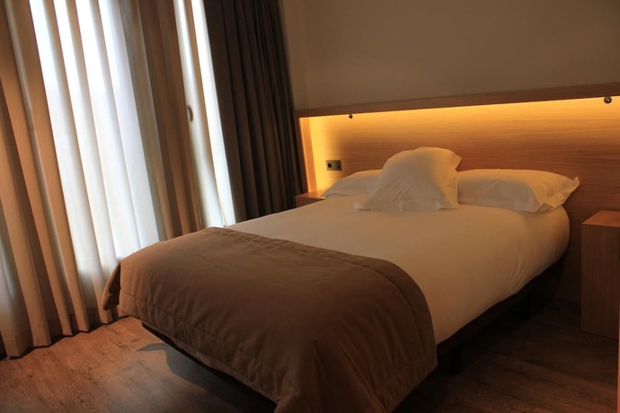 Imagen de la habitación del Hotel Restaurante Araba. Foto 7