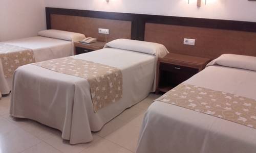 Imagen de la habitación del Hotel Restaurante Blanco Y Verde. Foto 6