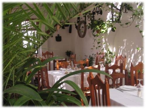 Imagen general del Hotel Restaurante Blanco Y Verde. Foto 2