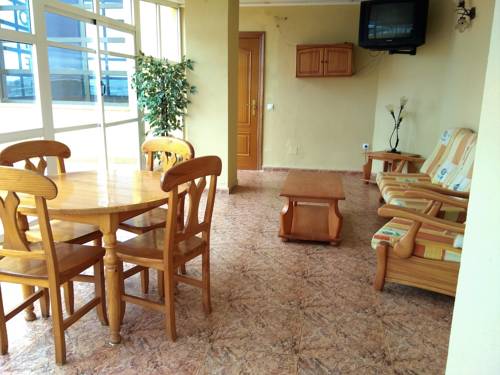 Imagen de la habitación del Hotel Restaurante Campomar. Foto 8