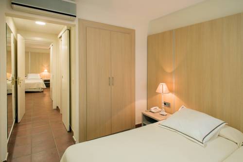 Imagen de la habitación del Hotel Restaurante Capri. Foto 3