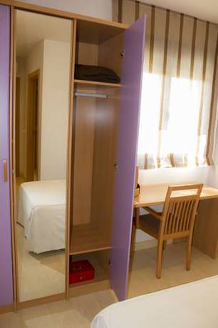 Imagen de la habitación del Hotel Restaurante Caracho. Foto 16