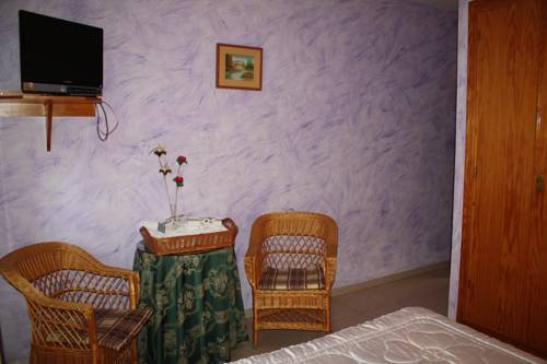 Imagen de la habitación del Hotel Restaurante Carvajal. Foto 12