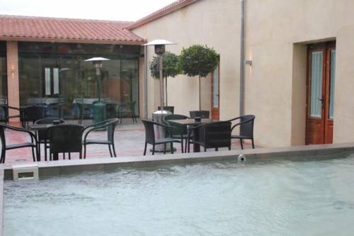 Imagen general del Hotel Restaurante Casa Blava. Foto 5