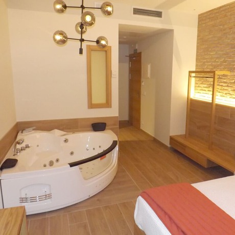 Imagen de la habitación del Hotel Restaurante Casa Luisa. Foto 14