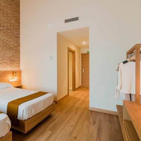 Imagen de la habitación del Hotel Restaurante Casa Luisa. Foto 15