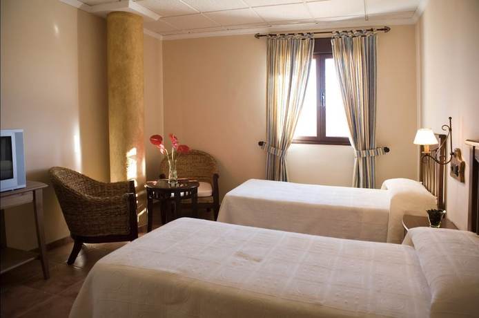 Imagen de la habitación del Hotel Restaurante Cerrillo De San Marcos. Foto 4