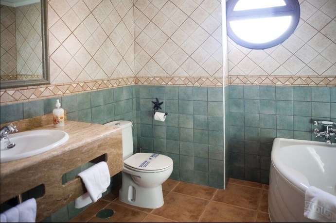 Imagen de la habitación del Hotel Restaurante Cerrillo De San Marcos. Foto 5