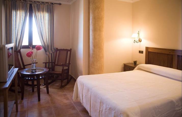 Imagen de la habitación del Hotel Restaurante Cerrillo De San Marcos. Foto 7