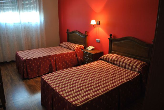 Imagen de la habitación del Hotel Restaurante Dama De Baza. Foto 12