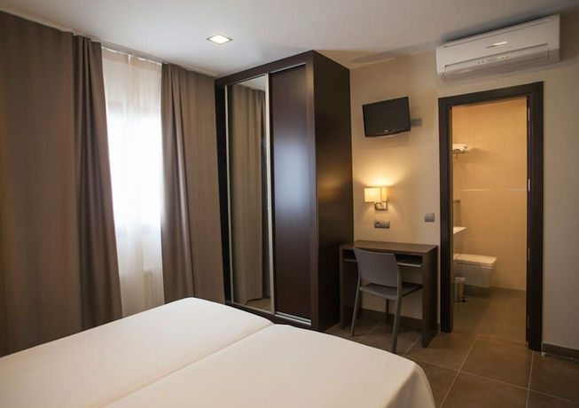 Imagen de la habitación del Hotel Restaurante El Corte. Foto 4