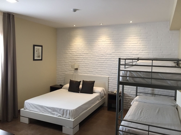 Imagen de la habitación del Hotel Restaurante El Corte. Foto 6