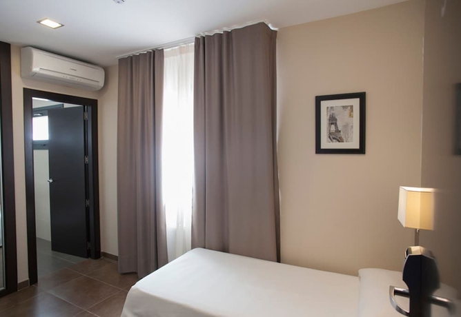 Imagen de la habitación del Hotel Restaurante El Corte. Foto 8