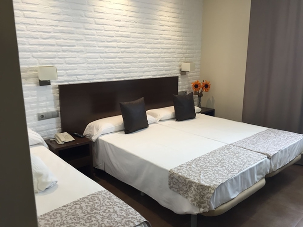 Imagen de la habitación del Hotel Restaurante El Corte. Foto 14