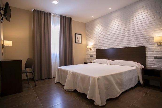 Imagen de la habitación del Hotel Restaurante El Corte. Foto 16