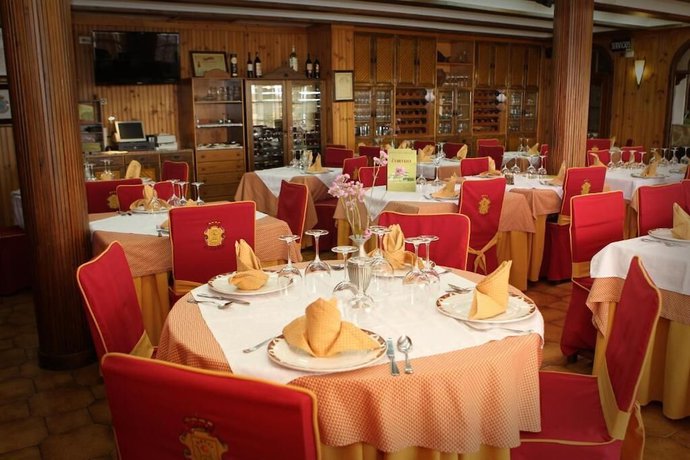 Imagen del bar/restaurante del Hotel Restaurante El Cortijo de Miajadas. Foto 4