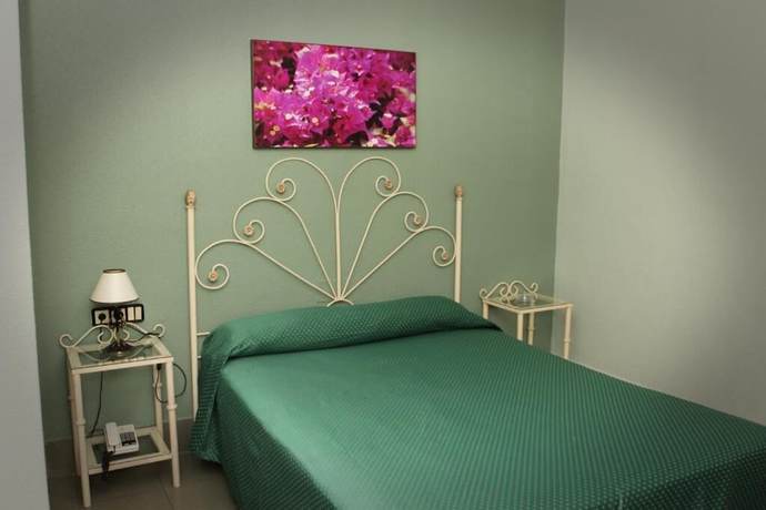 Imagen de la habitación del Hotel Restaurante El Cortijo de Miajadas. Foto 16