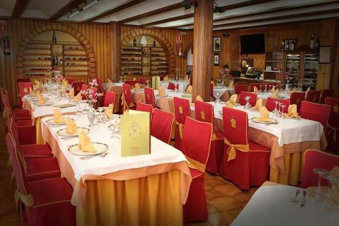 Imagen del bar/restaurante del Hotel Restaurante El Cortijo de Miajadas. Foto 8