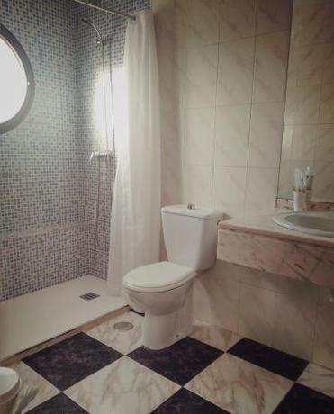 Imagen de la habitación del Hotel Restaurante El Cruce Chauchina. Foto 8