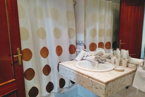 Imagen de la habitación del Hotel Restaurante El Cruce Chauchina. Foto 9