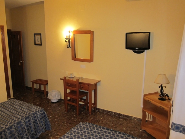 Imagen de la habitación del Hotel Restaurante El Lago. Foto 6