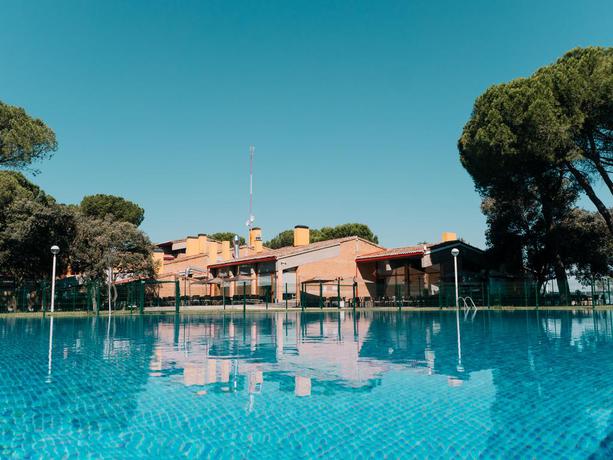 Imagen general del Hotel Restaurante El Montico. Foto 11