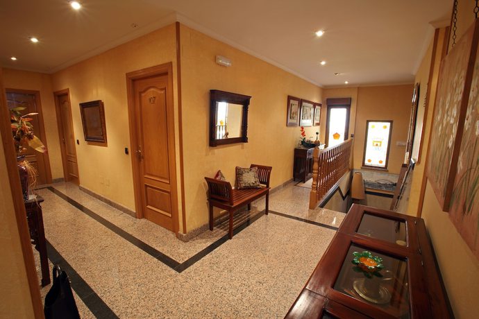 Imagen de los interiores del Hotel Restaurante El Pent&aacute;gono. Foto 10