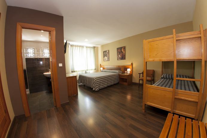 Imagen de la habitación del Hotel Restaurante El Tablazo. Foto 5