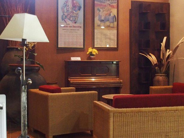 Imagen de los interiores del Hotel Restaurante El Tablazo. Foto 18