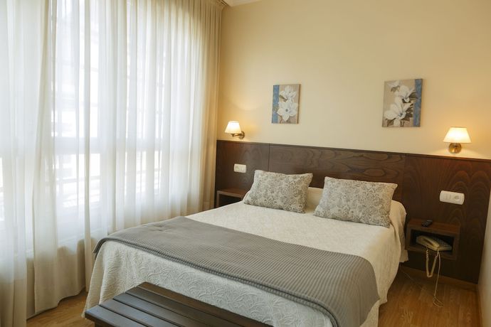 Imagen de la habitación del Hotel Restaurante Elisardo. Foto 3