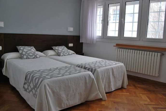 Imagen de la habitación del Hotel Restaurante Elisardo. Foto 6