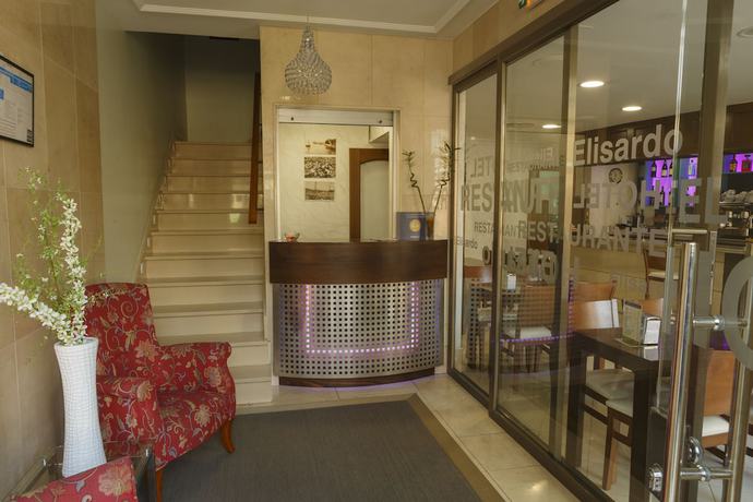 Imagen de los interiores del Hotel Restaurante Elisardo. Foto 10