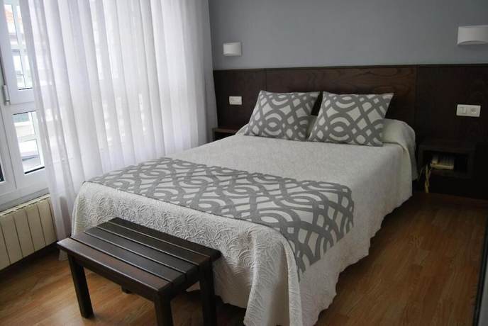 Imagen de la habitación del Hotel Restaurante Elisardo. Foto 7