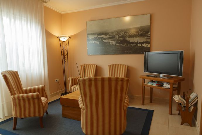 Imagen de los interiores del Hotel Restaurante Elisardo. Foto 11