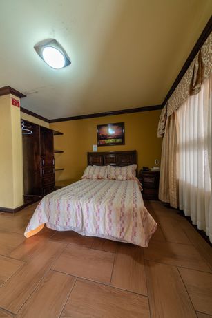 Imagen de la habitación del Hotel Restaurante Imperio Inn. Foto 4