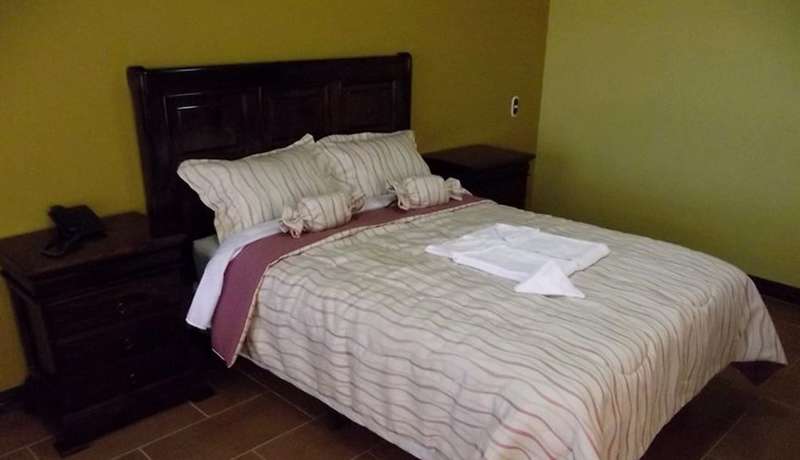 Imagen de la habitación del Hotel Restaurante Imperio Inn. Foto 15