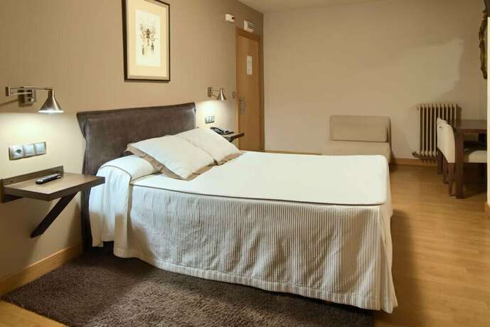 Imagen general del Hotel Restaurante Izar-Ondo. Foto 8