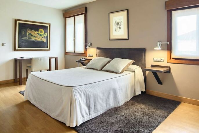 Imagen de la habitación del Hotel Restaurante Izar-Ondo. Foto 13