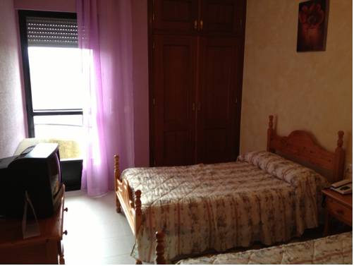 Imagen de la habitación del Hotel Restaurante Jarilla. Foto 5
